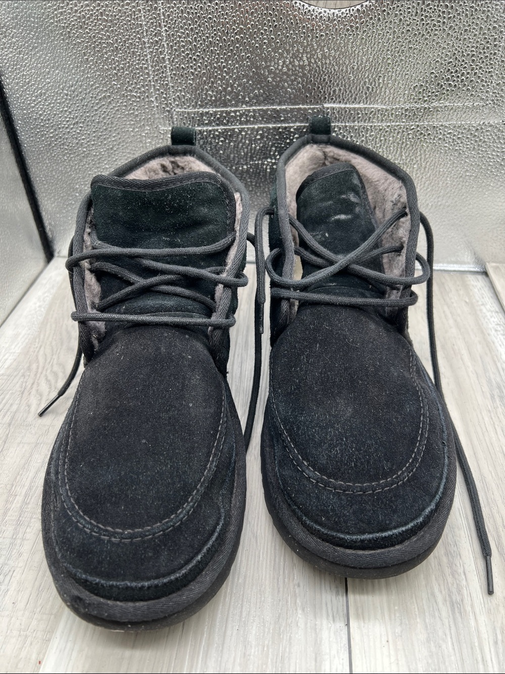 UGG $140 Mens 14 Black Gray Fur Lined Suede Lace Up Casual Boot Shoes